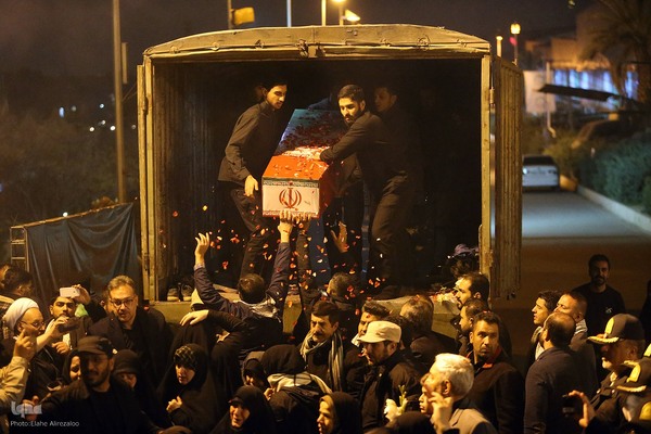 وداع با پیکر پاک ۱۰۰ شهید گمنام