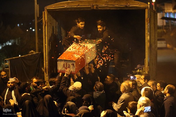 وداع با پیکر پاک ۱۰۰ شهید گمنام