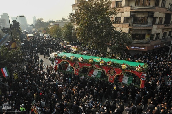 تشیع پیکر‌های مطهر ۱۰۰ شهید گمنام دوران دفاع مقدس