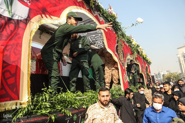 تشیع پیکر‌های مطهر ۱۰۰ شهید گمنام دوران دفاع مقدس