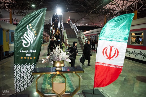 آئین عزاداری شهادت حضرت فاطمه الزهرا (س) در قطار ایران