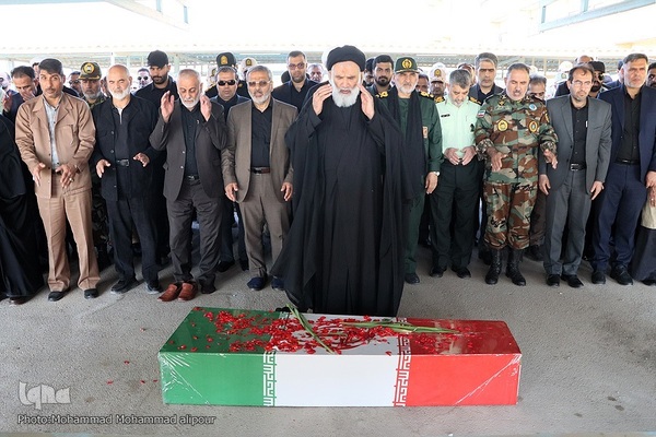 تشییع و خاکسپاری شهید گمنام در خوزستان