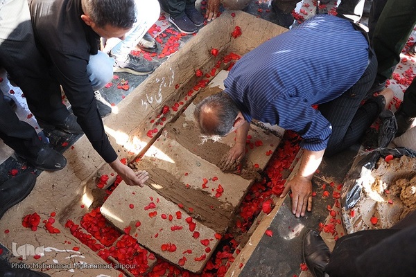 تشییع و خاکسپاری شهید گمنام در خوزستان