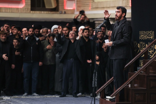 آخرین شب مراسم عزاداری شهادت حضرت صدیقه(س) در حسینیه امام خمینی(ره)