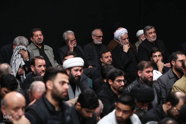 آخرین شب مراسم عزاداری شهادت حضرت صدیقه(س) در حسینیه امام خمینی(ره)