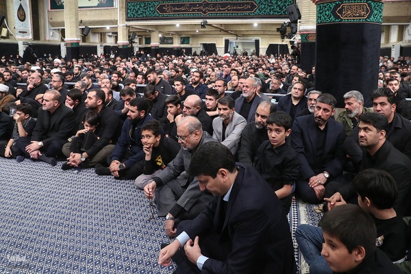 آخرین شب مراسم عزاداری شهادت حضرت صدیقه(س) در حسینیه امام خمینی(ره)