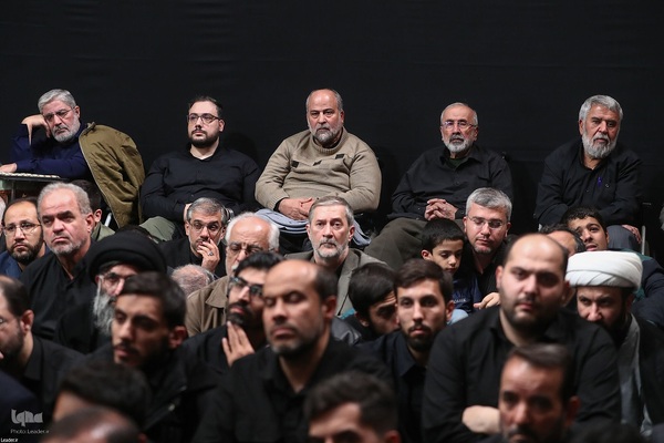 آخرین شب مراسم عزاداری شهادت حضرت صدیقه(س) در حسینیه امام خمینی(ره)