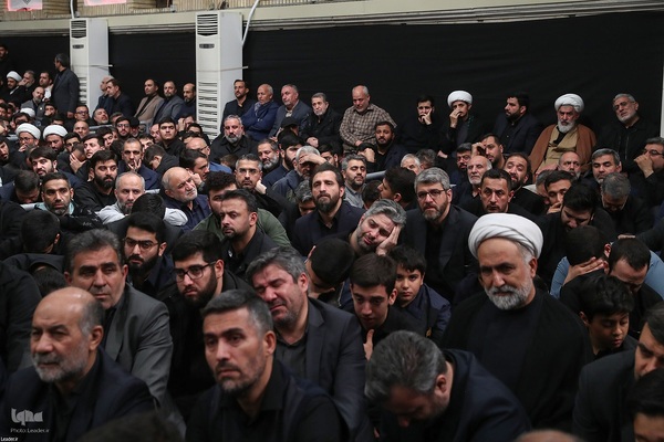 آخرین شب مراسم عزاداری شهادت حضرت صدیقه(س) در حسینیه امام خمینی(ره)