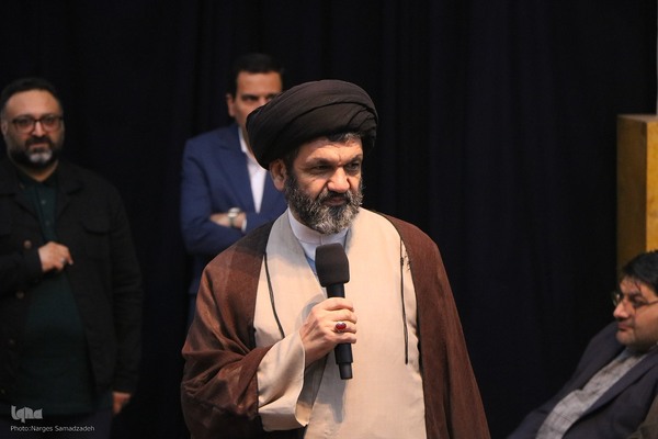 مراسم رونمایی از دانشنامه اصفهان