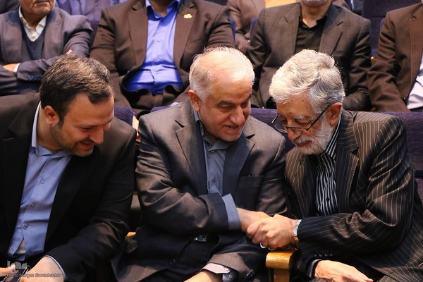 مراسم رونمایی از دانشنامه اصفهان