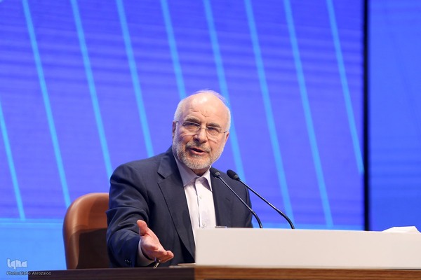 نشست خبری رئیس مجلس شورای اسلامی