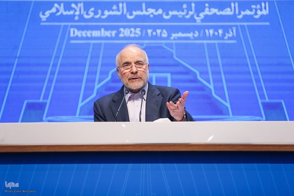 نشست خبری رئیس مجلس شورای اسلامی