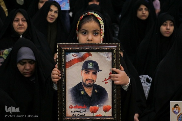 آیین ملی تکریم مادران و همسران شهدا