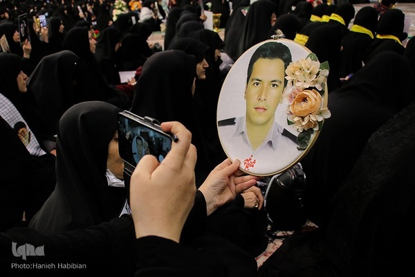 آیین ملی تکریم مادران و همسران شهدا