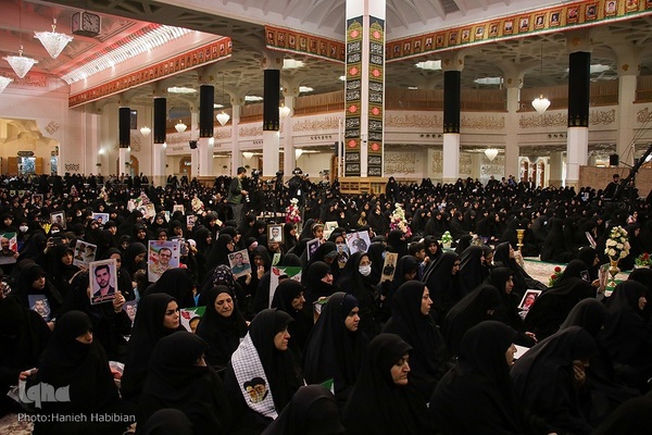 آیین ملی تکریم مادران و همسران شهدا