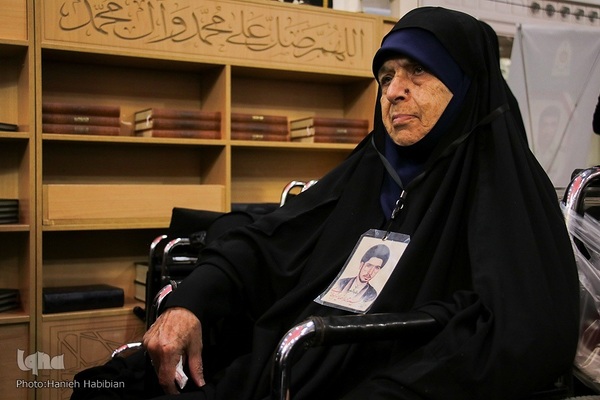 آیین ملی تکریم مادران و همسران شهدا