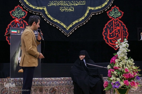 آیین ملی تکریم مادران و همسران شهدا