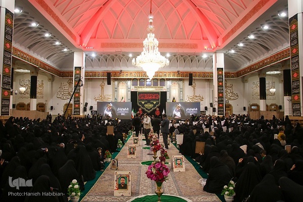 آیین ملی تکریم مادران و همسران شهدا