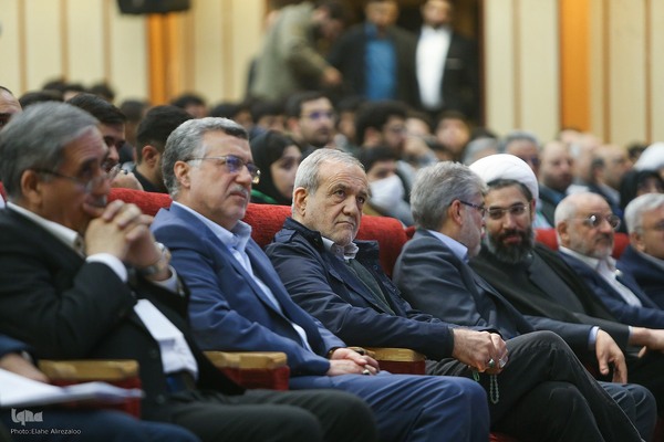 مراسم روز دانشجو با حضور رئیس جمهور