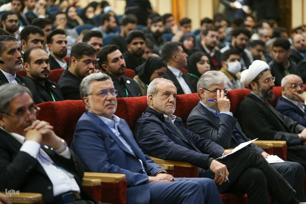 مراسم روز دانشجو با حضور رئیس جمهور