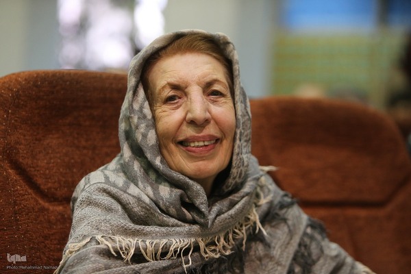 ژاله آموزگار در مراسم شب استاد سید فتح‌الله مجتبائی