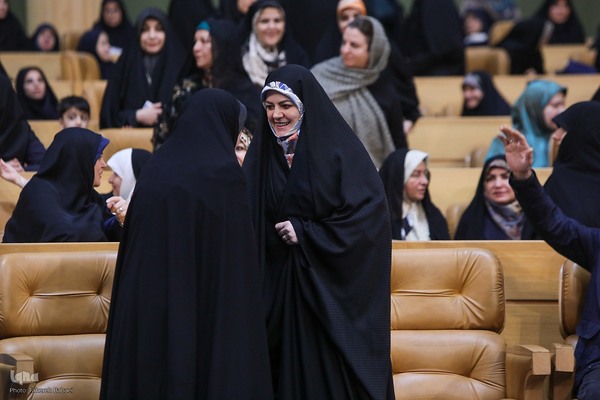 آیین گرامیداشت روز زن و مقام مادر