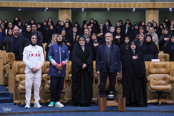 آیین گرامیداشت روز زن و مقام مادر