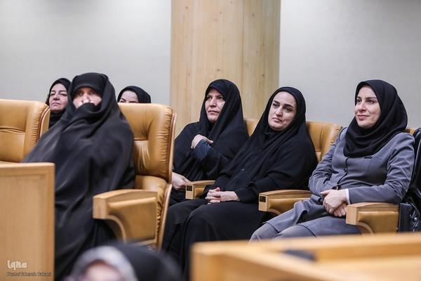 آیین گرامیداشت روز زن و مقام مادر