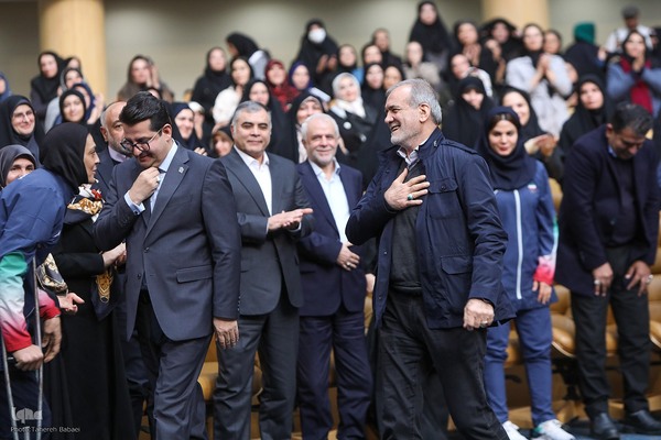 آیین گرامیداشت روز زن و مقام مادر