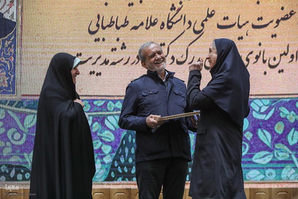 آیین گرامیداشت روز زن و مقام مادر