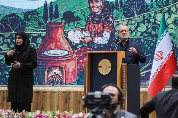 آیین گرامیداشت روز زن و مقام مادر