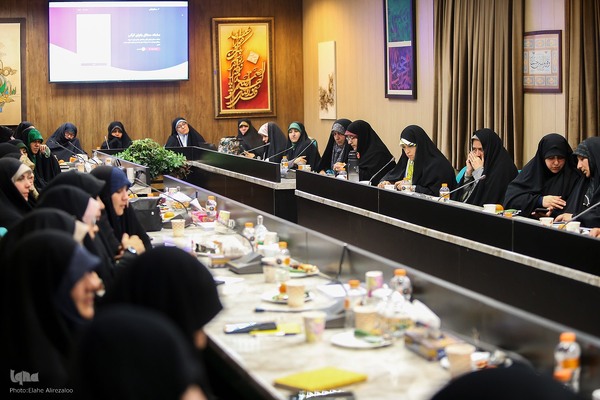 تجلیل از بانوان فعال قرآنی