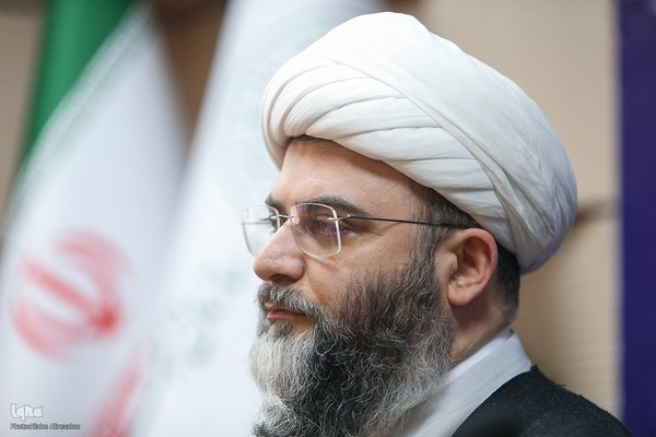 نشست هم‌اندیشی فعالیت‌های حفظ قرآن