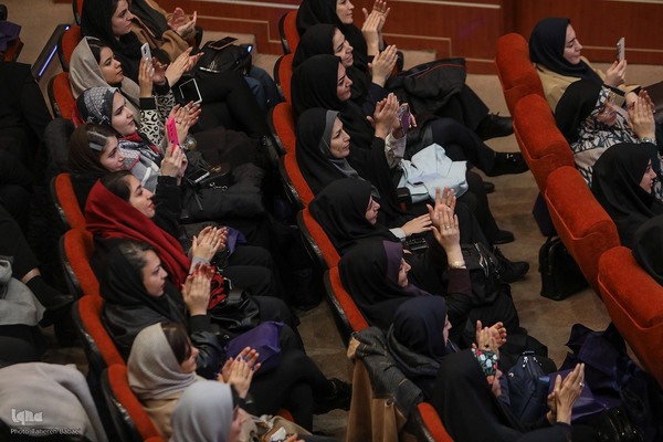 مراسم گرامیداشت میلاد حضرت فاطمه(س)، هفته زن و روز مادر به همت کارگروه امور زنان و خانواده جهاددانشگاهی