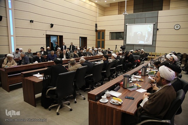 آیین رونمایی از موسوعه معارف شیعه در مجمع جهانی اهل‌بیت(ع)