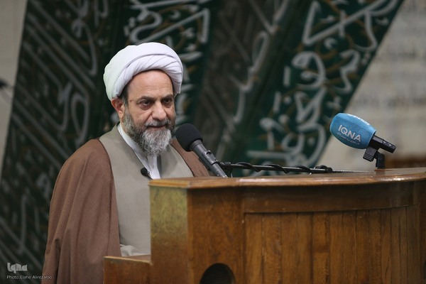 مراسم «عَلَم در امتداد قَلَم»