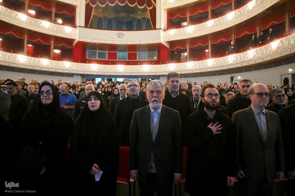 اجرای ارکستر سمفونیک «ایرانمرد» به یاد شهید حاج قاسم سلیمانی