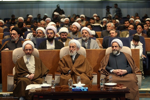 کنگره بین‌المللی «استاد فکر»