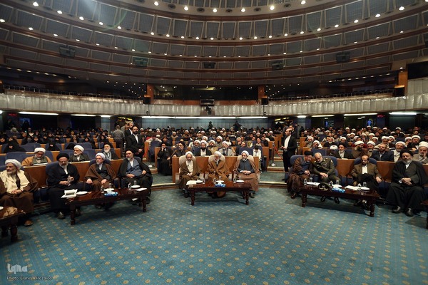 کنگره بین‌المللی «استاد فکر»