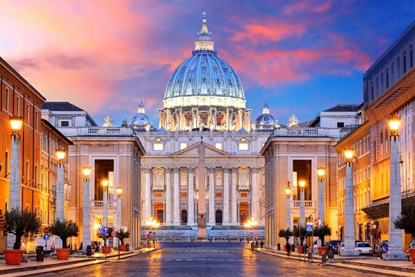 Une femme nommée secrétaire générale du bureau gouvernemental du Vatican