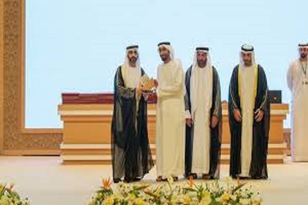 Les lauréats du 27e concours coranique de Sharjah honorés