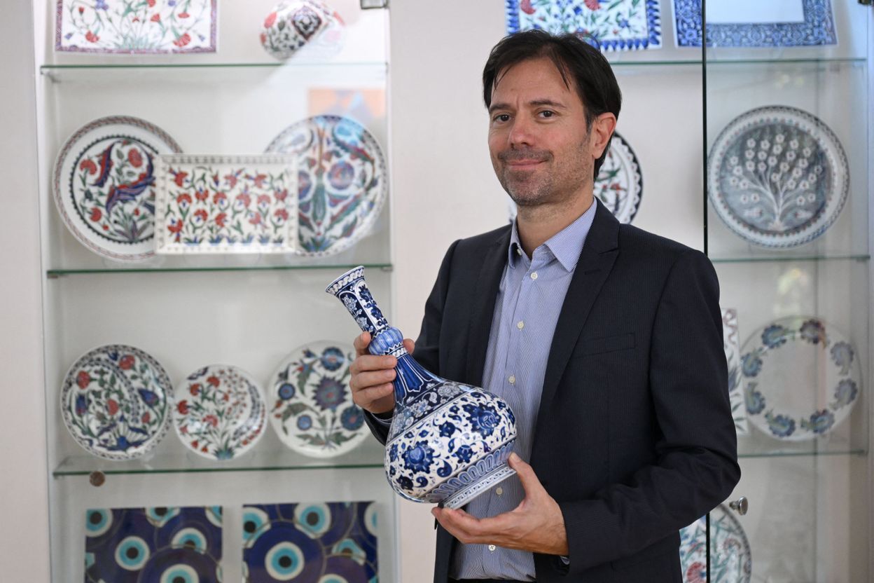 L’art des céramiques bleues d’Iznik, une tradition turque retrouvée L’art des céramiques bleues d’Iznik, une tradition turque retrouvée