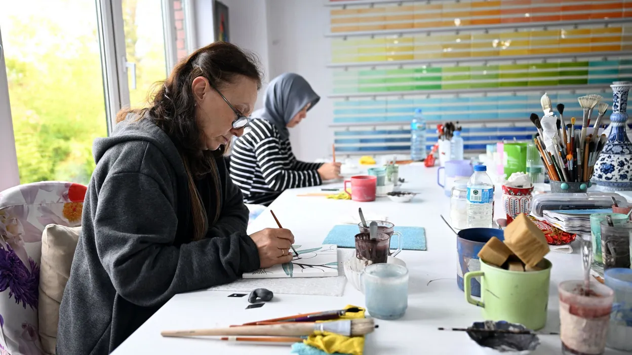 L’art des céramiques bleues d’Iznik, une tradition turque retrouvée L’art des céramiques bleues d’Iznik, une tradition turque retrouvée