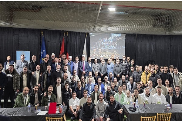 Обзор роли мечетей в формировании исламской идентичности в Германии