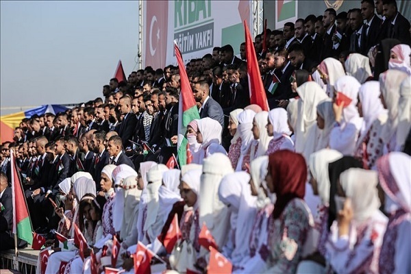 На фоне стойкости жителей Газы: празднование свадьбы 203 молодых пар